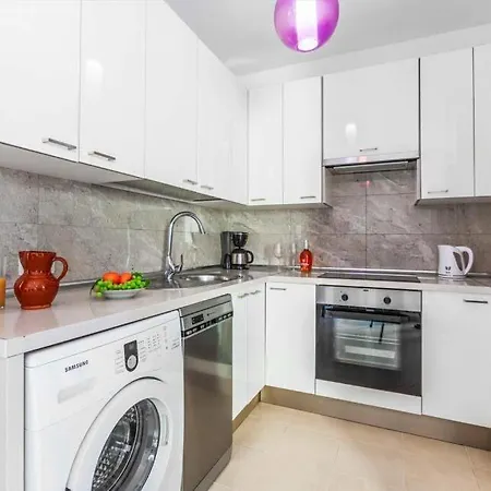 Playa Blanca Sleeps 6 Pool Air Con Wifi * Playa Blanca (Lanzarote)
